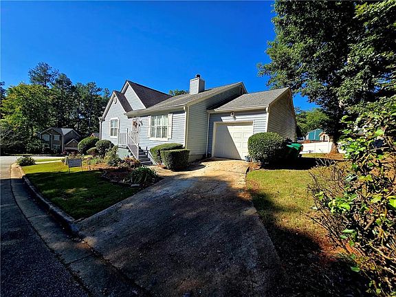 3rd image of 3027 Rapids Dr