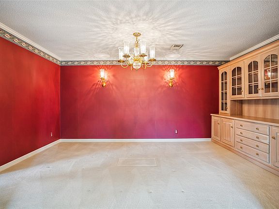 2nd image of 100 Thompson Dr SE APT 212