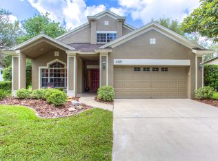 6221 Gannetdale Dr, Lithia, FL 33547