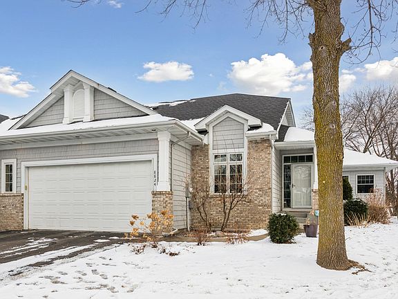 2nd image of 8824 Pointe Vista Dr