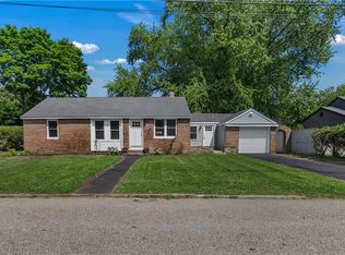 44 Euclid Ave, Warwick, RI 02889