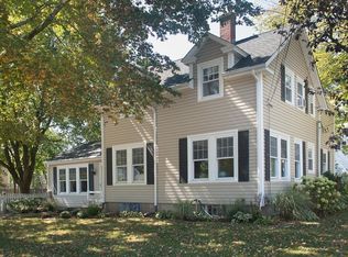 20 Payson St, Attleboro, MA 02703
