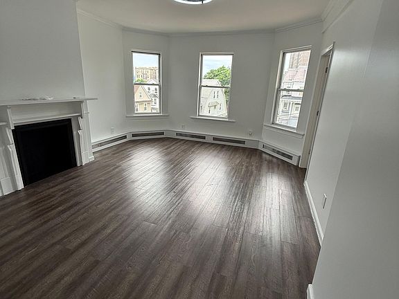 4th image of 12 Cedar Pl APT 2