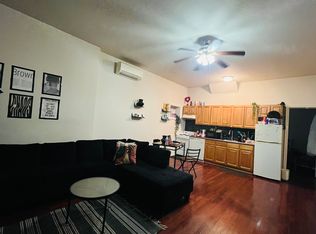 712 Saint Paul St APT 4, Baltimore, MD 21202