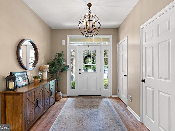 4th image of 284 Cherry Ln #36