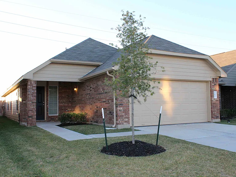 5631 Long Arbor Ln — Photo 1
