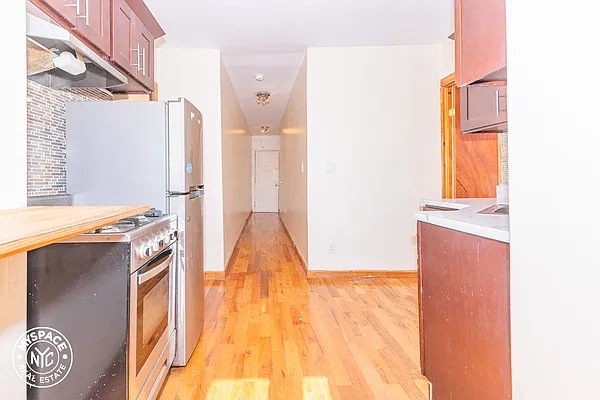 Rented by MySpaceNYC | media 18