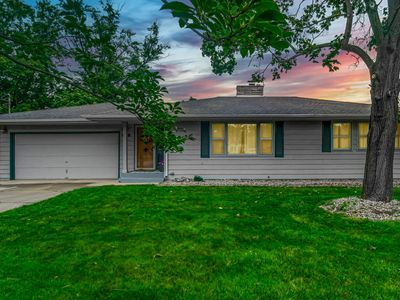 810 W 8th St, Hobart, IN, 46342