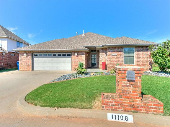 3rd image of 11108 Arbor Lake Dr
