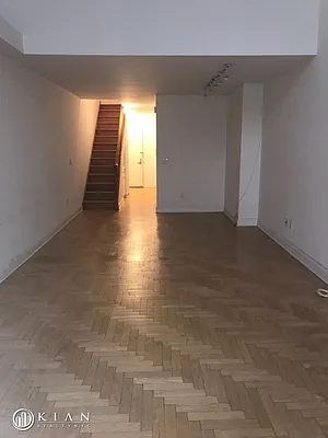 Rented by Kian Realty | media 3