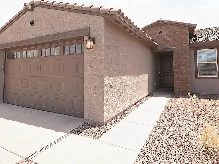 9331 W Glenrosa Ave — Photo 1