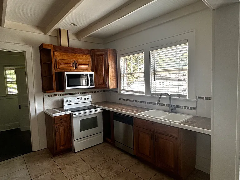 3130 Church St — Photo 6