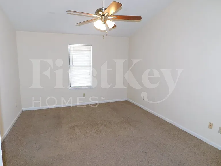 3931 Springleaf Dr — Photo 6