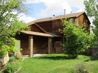 909 Pioneer Ave, Gillette, WY 82718