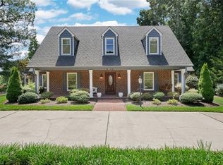4704 Crestwick Ct, Greensboro, NC 27406
