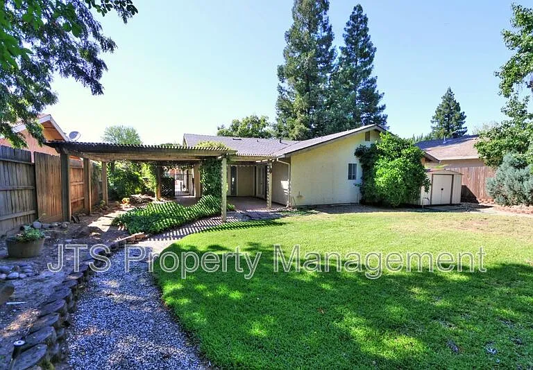 6830 Mellodora Dr — Photo 56