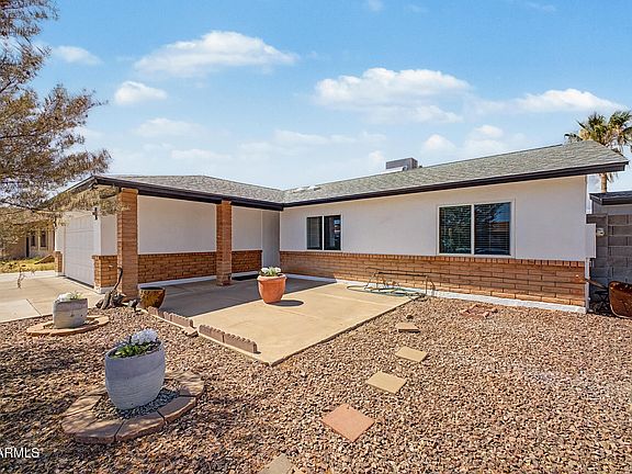 5th image of 11106 W GLENROSA Avenue