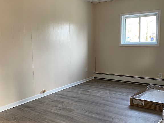 4th image of 800 Vine St APT 2