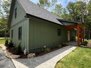 15 Byran Dr, Oakland, MD 21550