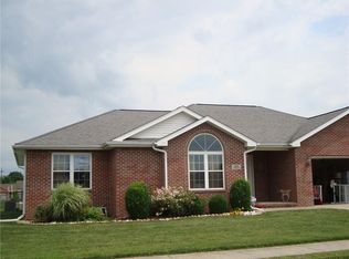 142 Addisons Ln, Seymour, IN 47274