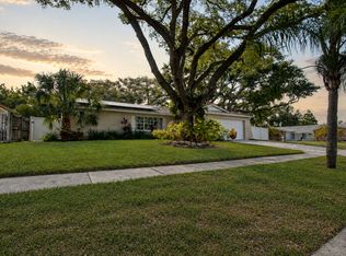 355 Laughing Gull Ln, Palm Harbor, FL 34683