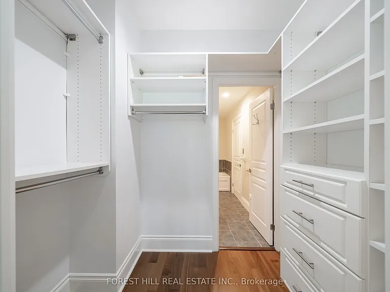 102 Bloor St W #708 — Photo 11
