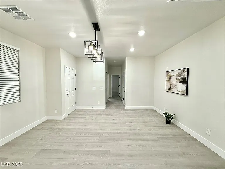 1B Mystic Moss St — Photo 4