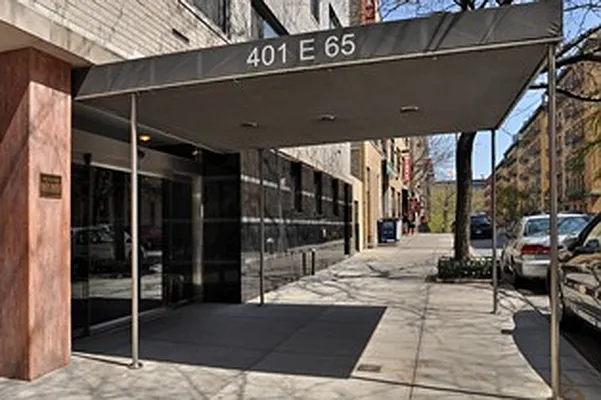 Sold by Corcoran | media 22