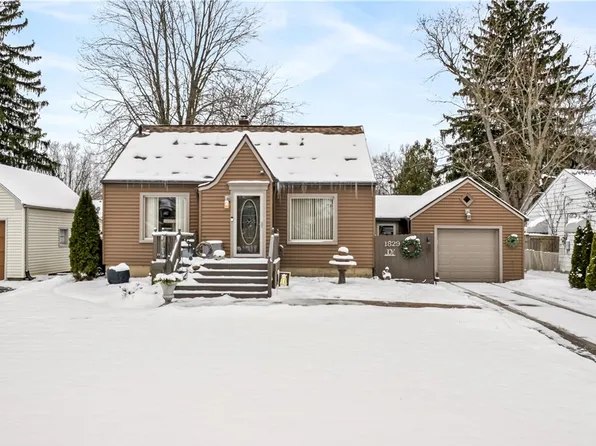 1829 Monticello Ave NW, Warren, OH 44485
