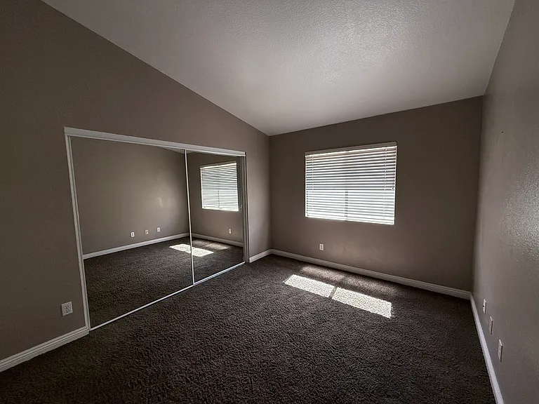 1579 Dawson Dr — Photo 10
