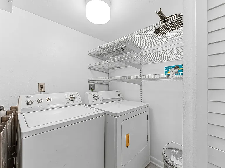1514 Edgewater Cir #2 — Photo 19
