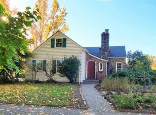 306 NW 32nd St, Corvallis, OR 97330