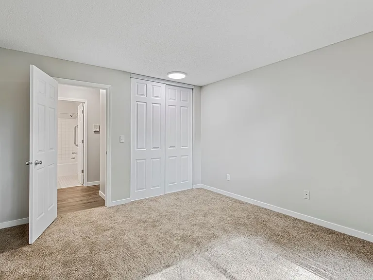 Eastgate Apartments — Photo 66