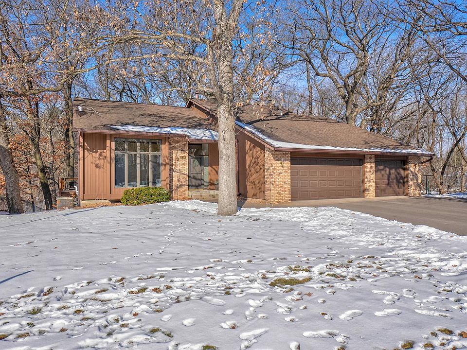 1st image of 214 Woodridge Dr