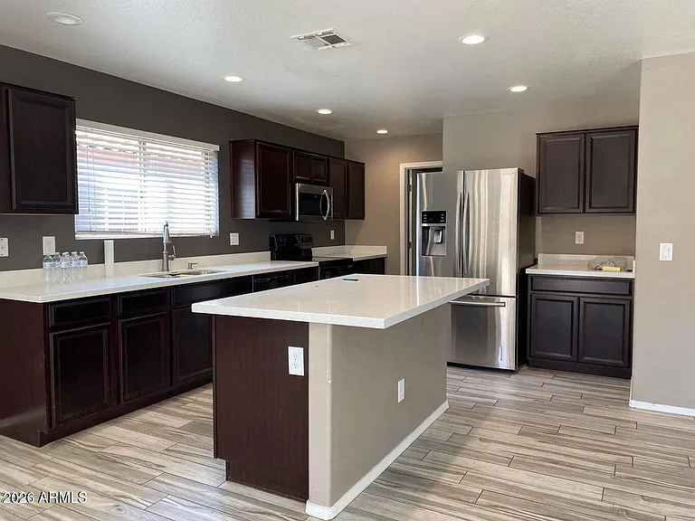 15791 W Caribbean Ln — Photo 8