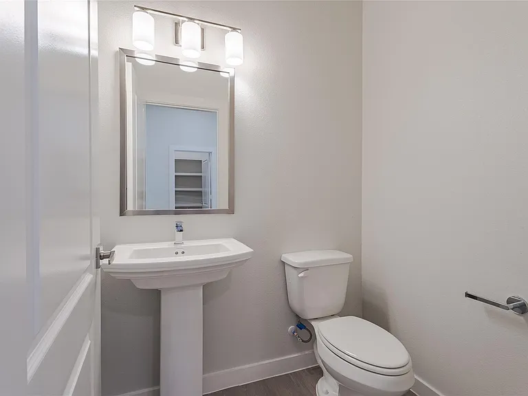 22014 Lesley Grove Ln — Photo 13