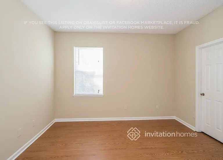 1656 Hawkins Cove Dr E — Photo 11