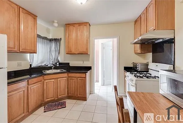 Studio, $1,650 — Photo 1