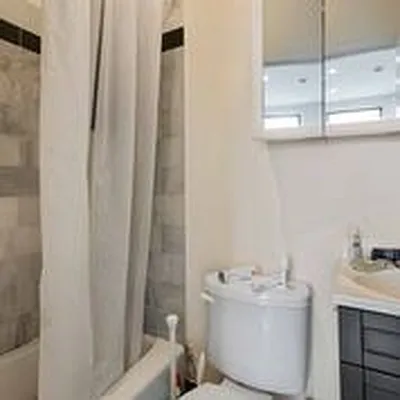 Rented by Dalan Rentals | media 20