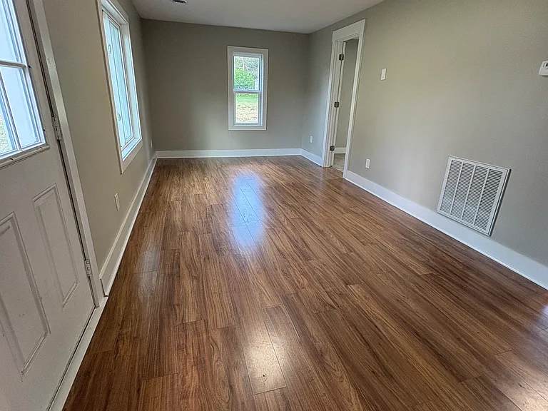 5200 E Holly Rd — Photo 7