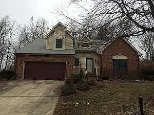 708 Kensington Dr photo 1