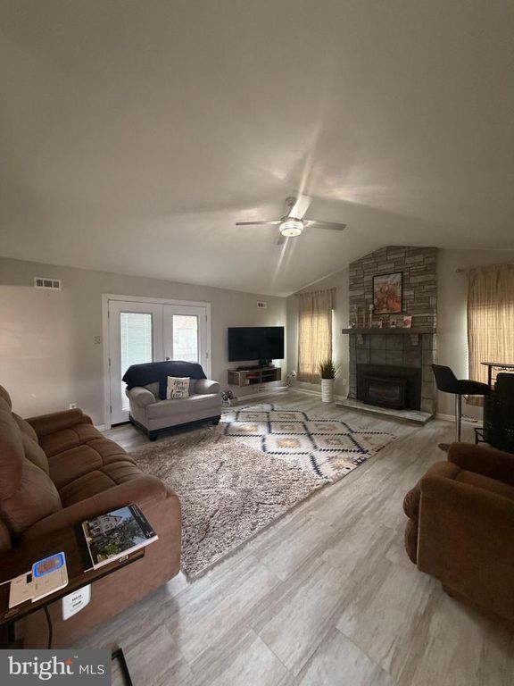 21 Chandler Ln, Voorhees, NJ - View 3