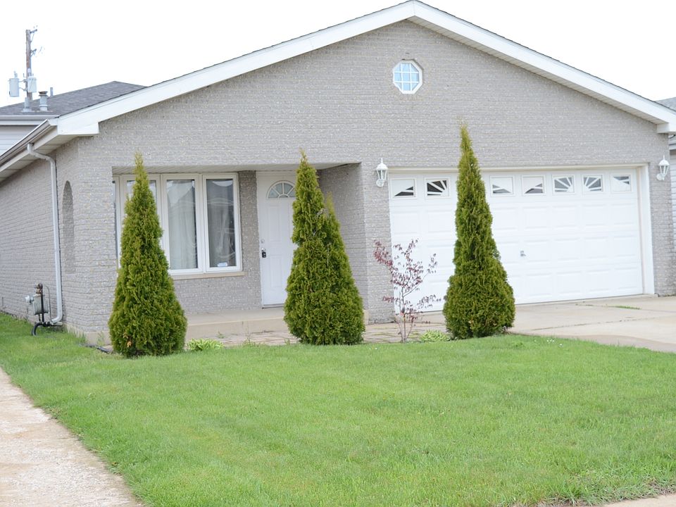1st image of 550 Saginaw Ave