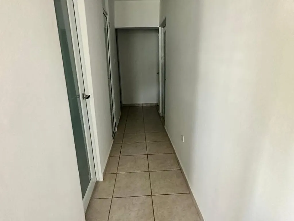 3 bed, 2.0 bath, 400 sqft, $1,200 — Photo 4