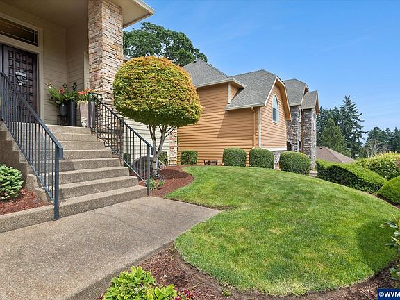 3rd image of 275 Mirasol Ave SE