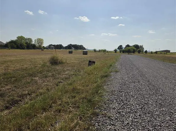 237 Mountain Ridge Pl, Lawton, OK 73507