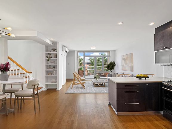 2nd image of 290 13th St #4