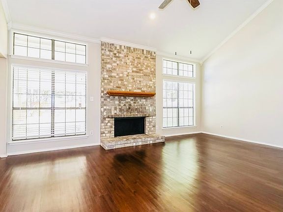 2nd image of 2553 Clovermeadow Dr
