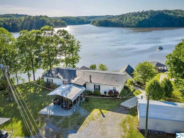 1897 Mohawk Cliff Rd, Ohatchee, AL 36271