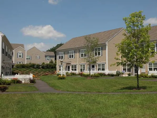 Hillcrest - 62 And Older Senior Living, 25 Gerber Rd E #E9bada6f9, South Windsor, CT 06074